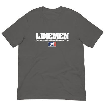LINEMEN: QB HEROES - T-Shirt